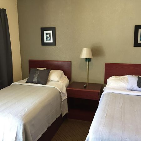 Fairmont Highland Court Motel חדר תמונה