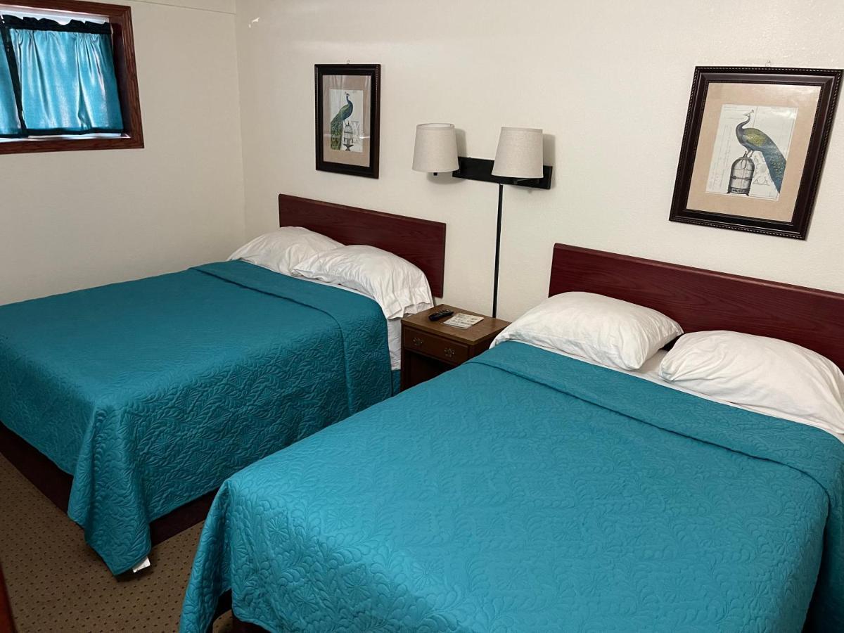 Fairmont Highland Court Motel מראה חיצוני תמונה