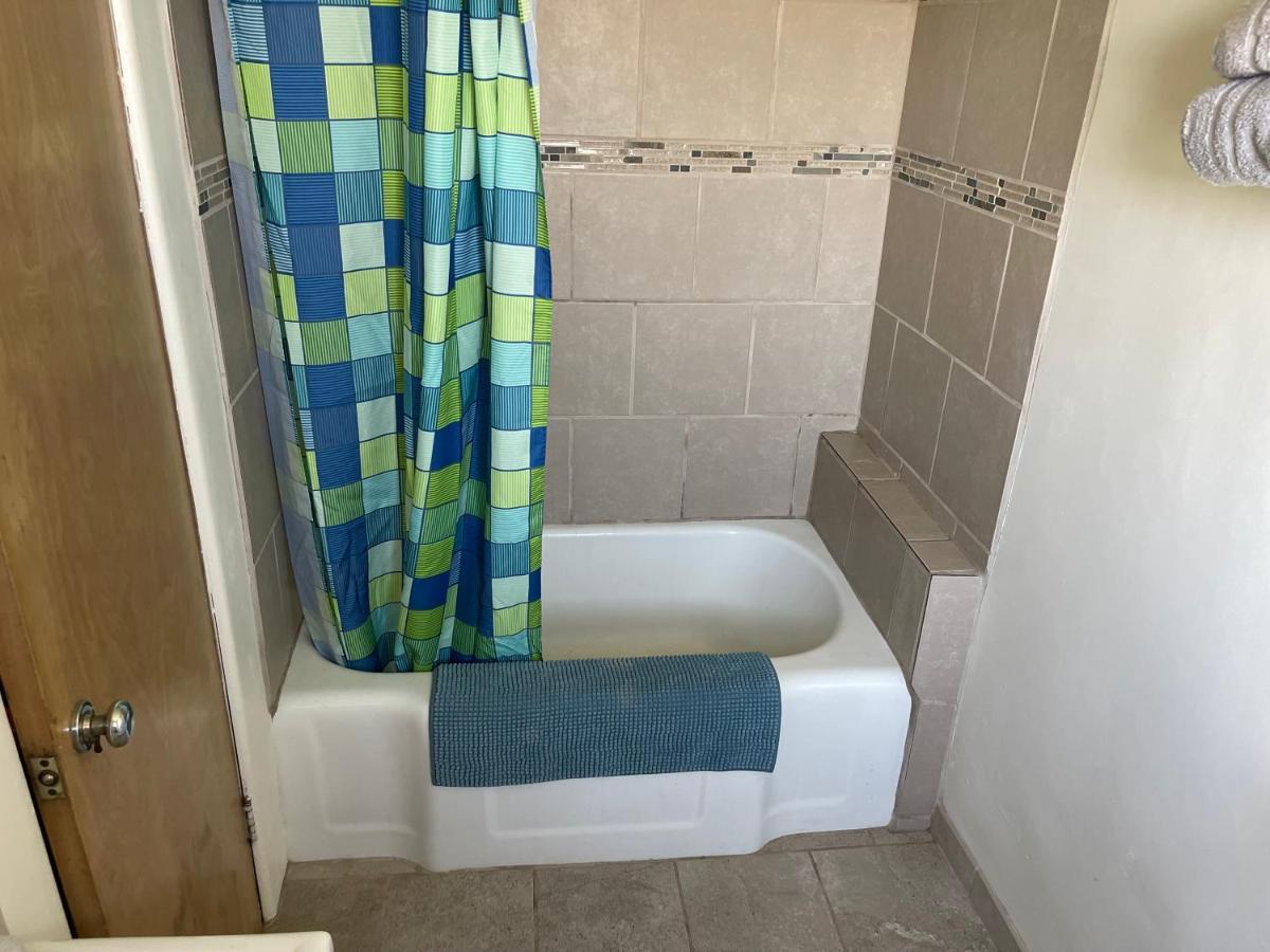 Fairmont Highland Court Motel מראה חיצוני תמונה