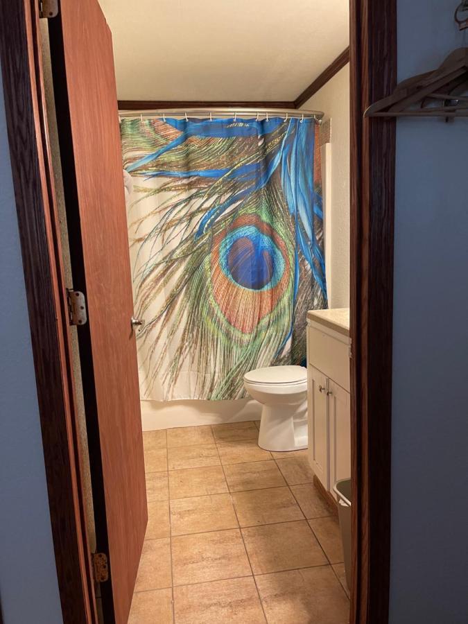 Fairmont Highland Court Motel מראה חיצוני תמונה
