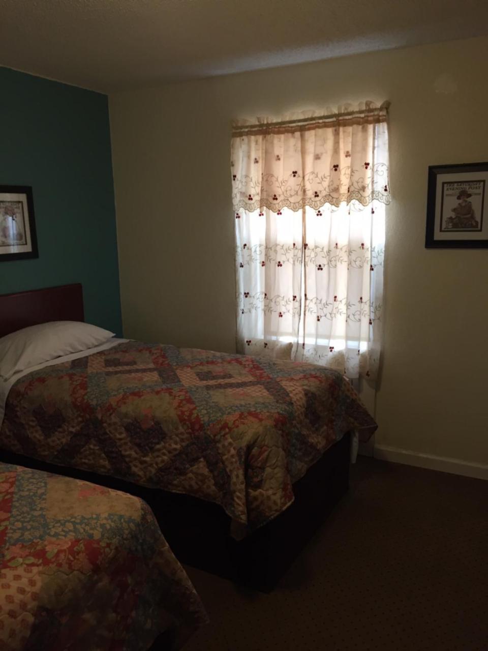 Fairmont Highland Court Motel מראה חיצוני תמונה